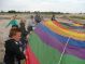 Ballonvaart ter gelegenheid van de bouw van woonwijn Thienderland in Schoonhoven te Zuid-Holland. Vanaf het bouwterrein stegen we met onze luchtballon en kinderen en volwassenen op. De kinderen hadden prijzen gewonnen van bijv. een ballonwedstrijd, een verhaal en een tekenwedstrijd. 