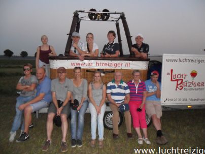 Ballonvaart over de Hoeksche Waard, Van Dordrecht, over gravendeel, Klaas1 Strijen en Zuid-Beijerland. De Hoekse Waard in zijn volle glorie aanschouwen vanuit de luchtballon.