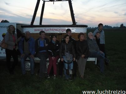 Ballonvaart van Papendrecht over 's Gravendeel en de Hoeksche Waard (Hoekse Waard) via Heinenoord naar Oud Beijerland. We voerden vlak onder Rotterdam. Prachtige ballonvaart