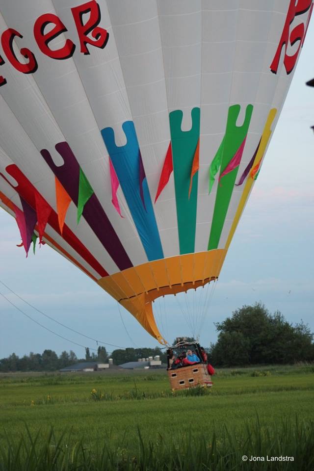 landing luchtballon bij Wilnis 30 mei 2015